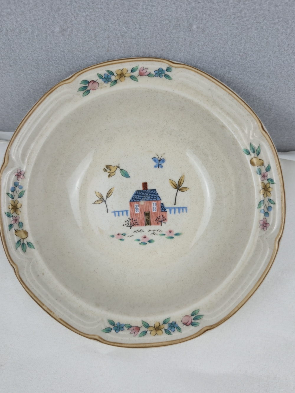 International Tableworks Heartland Red Farmhouse Cereal Soup Bowl Vintage 1994